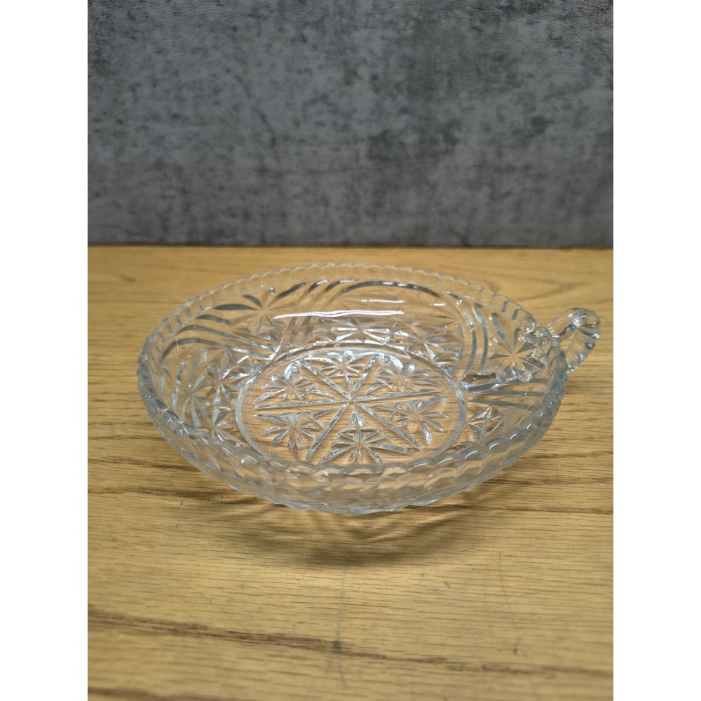 Vintage 6 inch Round Single Handle Clear Glass Dish